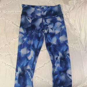 Blue & White size 4 lululemon leggings